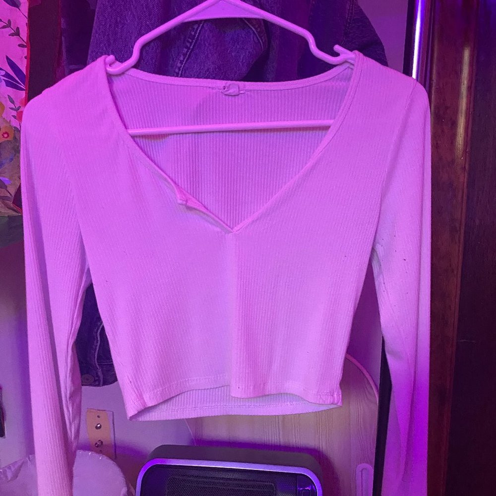 long sleeve v neck top